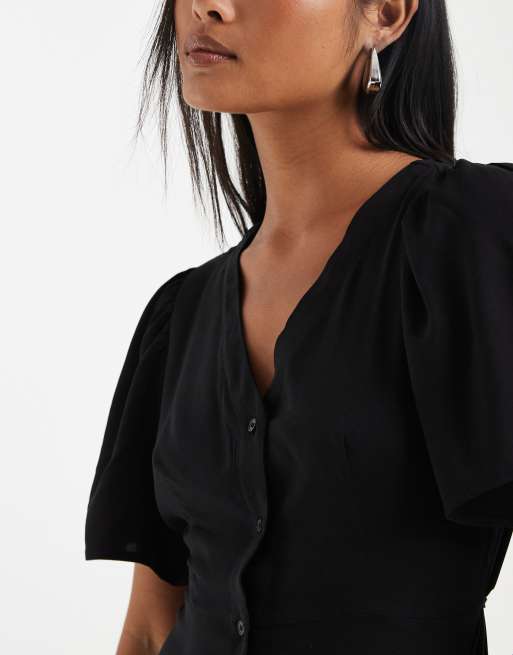 Vero Moda Petite - Sort skater-minikjole med knapper, 3 af 4