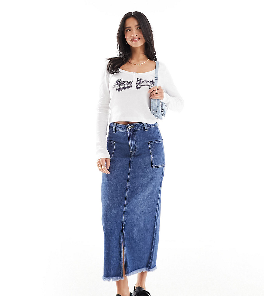 Vero Moda Petite Split Front Maxi Skirt With Side Pockets In Dark Blue Denim