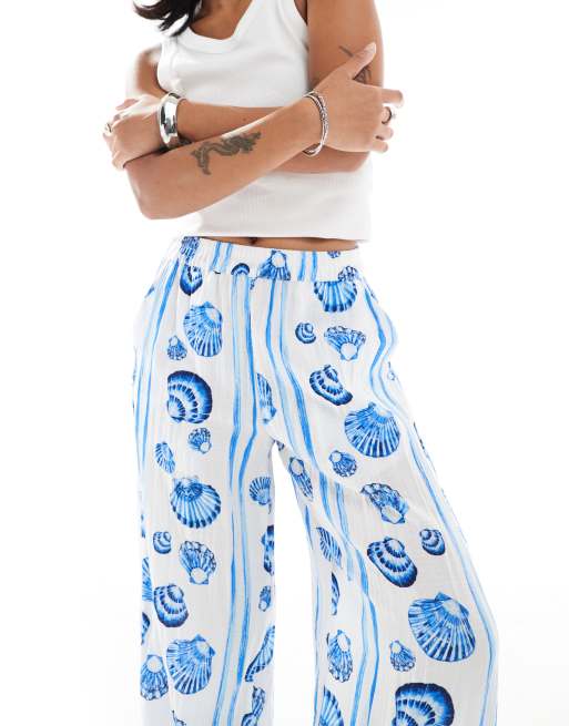 Vero Moda Petite straight leg pants in blue seashell print, 2 of 5