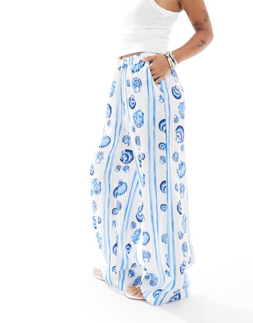 Vero Moda Petite straight leg pants in blue seashell print, 5 of 5