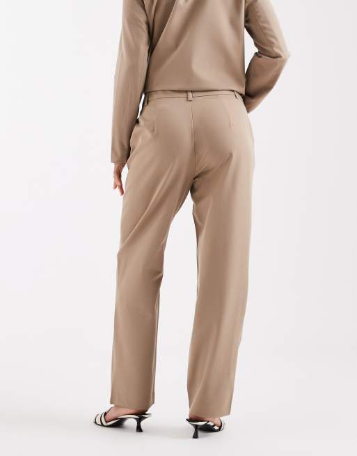 Vero Moda Petite straight leg tailored pants in beige - part of a set, 2 of 5