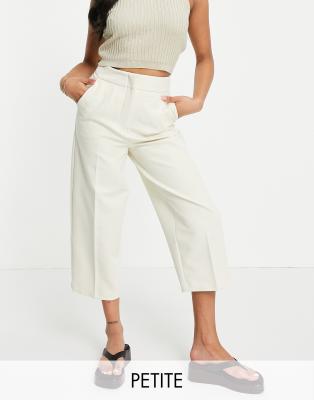 white cropped trousers petite