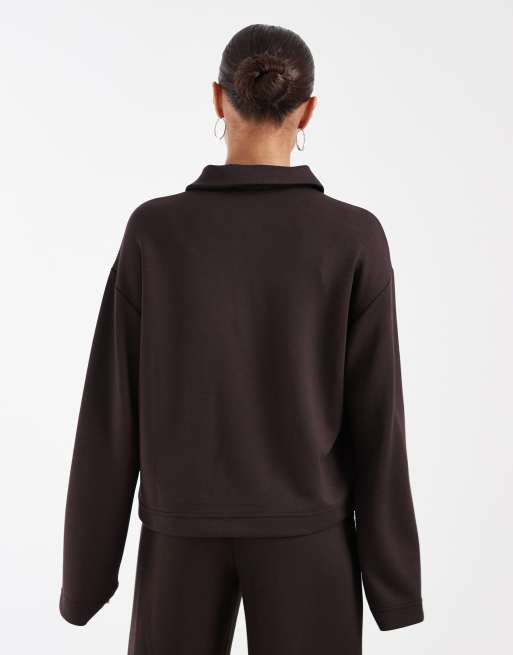 Vero Moda Petite superweiches Polo-Sweatshirt als Set in Schokobraun, 4 von 4