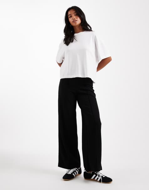 Vero Moda Petite – Svarta byxor med vida ben och veck - view 1