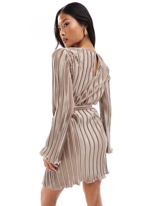 Vero Moda Petite Tie Waist Plisse Mini Dress in Gold