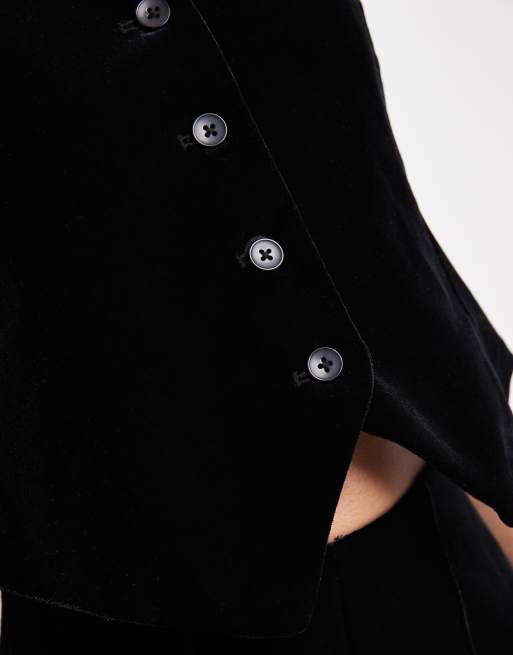Vero Moda Petite velvet waistcoat co-ord in black, 4 of 4
