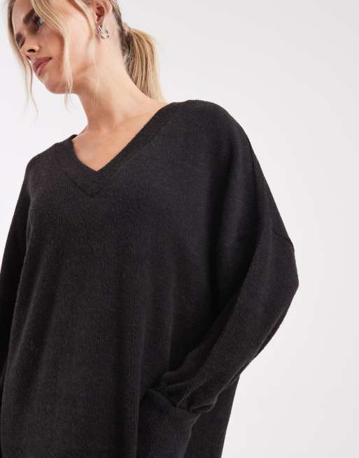 Vero Moda Petite - Vestito midi nero morbido in maglia a coste con scollo a V, 3 di 4