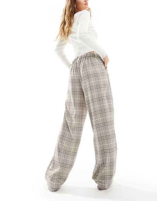 Vero Moda Petite wide leg pants in brown check, 2 of 5