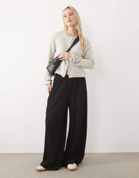 Vero Moda Petite wide leg plisse pants in black - view 1