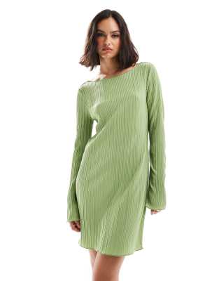Vero Moda plisse mini dress with fluted sleeve in mid green | ASOS