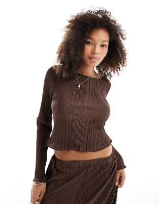 plisse wide sleeve top in chocolate brown - part of a set