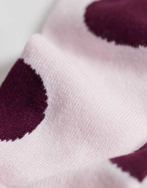 Vero Moda polka dot ankle socks in pink and burgundy, 3 of 3