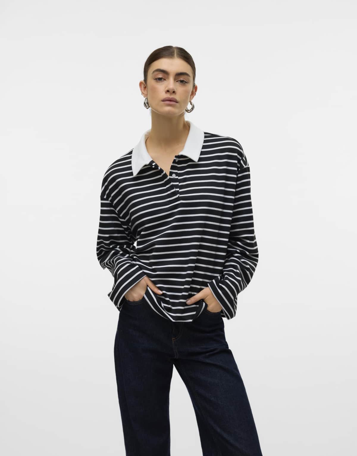 Vero Moda Polo in black