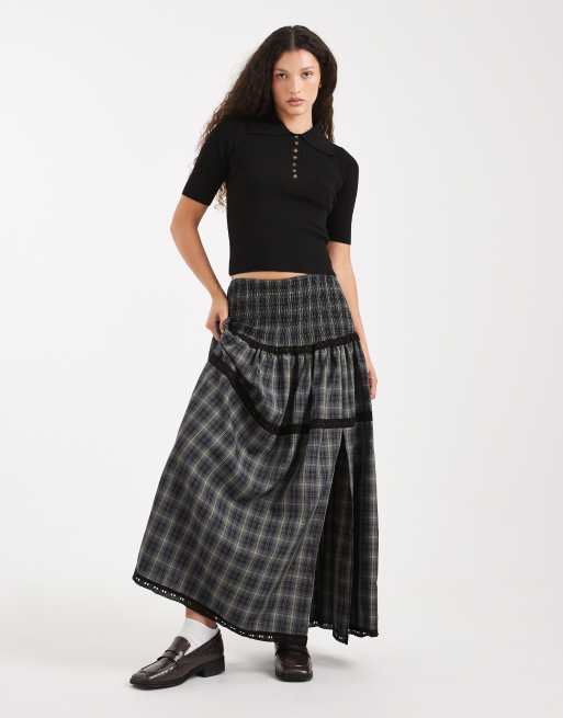 Vero Moda - Polo nera in maglia strutturata con mezze maniche e bottoni sul davanti, 2 di 4