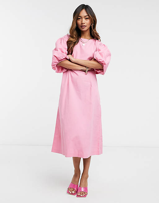 Vero Moda poplin midi dress with puff sleeves in pink | ASOS
