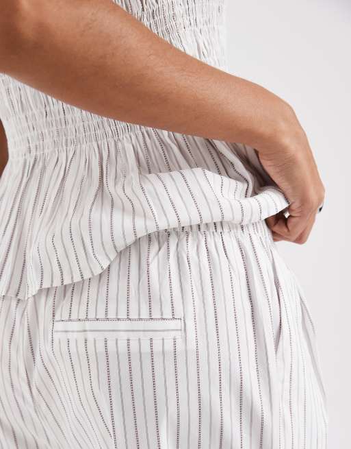 Vero Moda poplin wide leg pull-on pants in white and black stripes - part of a set, 3 of 5