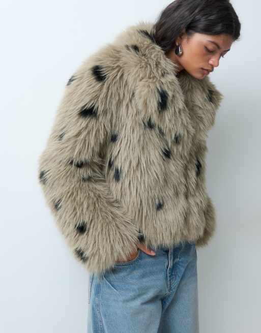 Vero Moda Premium faux fur short jacket in neutral polka dot, 5 of 5