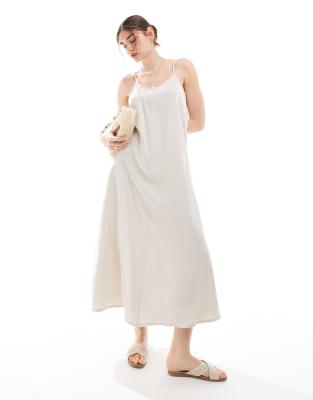 Vero Moda - Premium - Maxikleid in Creme mit Riemchenträgern-Weiß