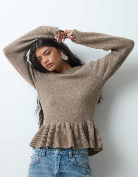 Vero Moda Premium striktrøje med peplum i taljen i beige - view 1