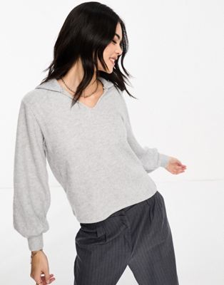 Vero Moda Knitted polo jumper in light grey melange - ASOS Price Checker