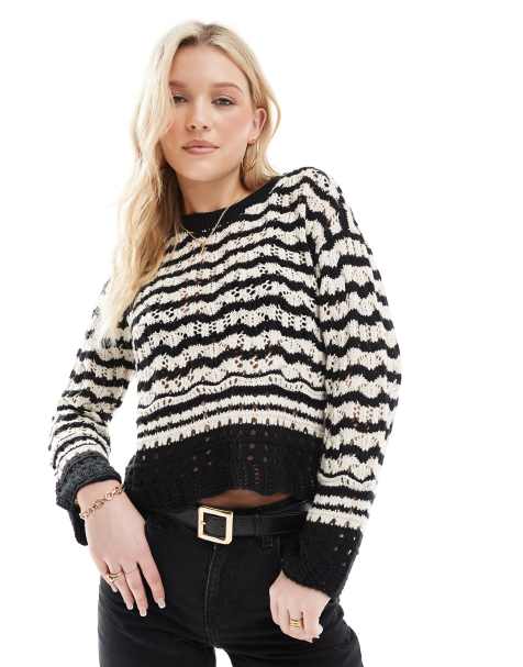 Vero Moda - Pull en maille crochetée à rayures - Noir et blanc - view 1