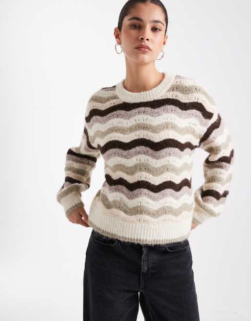 Vero Moda - Pull en maille rayée avec manches volumineuses - Neutre/multicolore