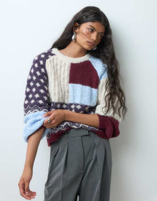 Vero Moda pull oversize en maille épaisse à patchwork bordeaux et bleu clair, 4 de 5