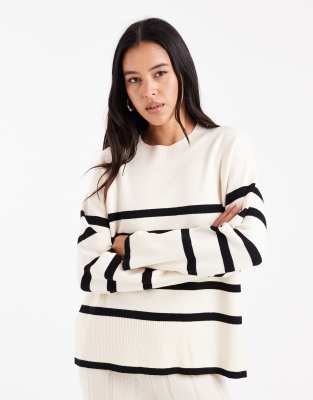 Vero Moda - Pullover in Cremeweiß mit O-Ausschnitt und schwarzen Streifen