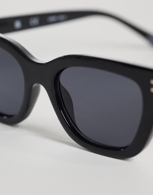 Vero Moda rectangular sunglasses in black, 2 of 3