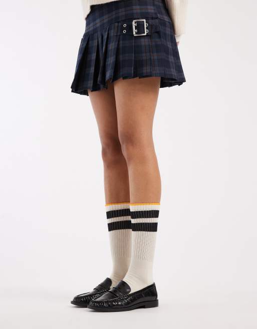 Vero Moda ribbed sporty socks with black and orange stripe detailing in cream, 2 of 3