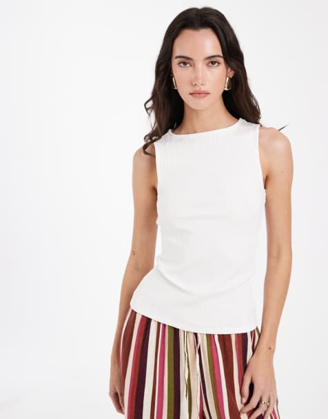 Vero Moda - Ærmeløs hvid jerseytop med bådudskæring i flad ribstrik - view 1