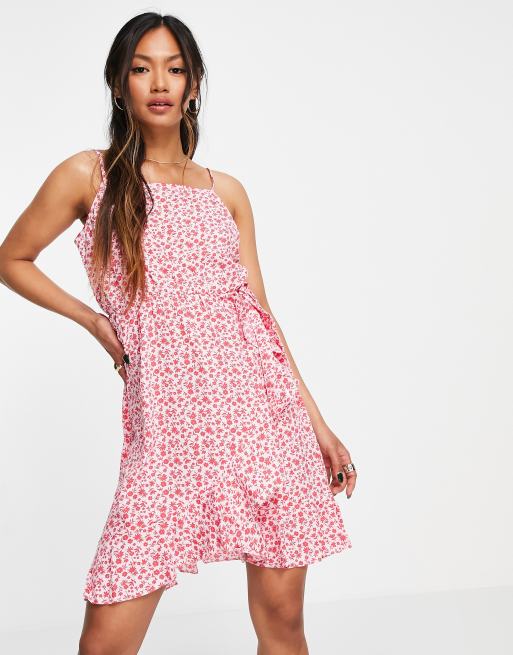 Vero Moda Robe à bretelles avec volants et imprimé petites fleurs Rose ASOS