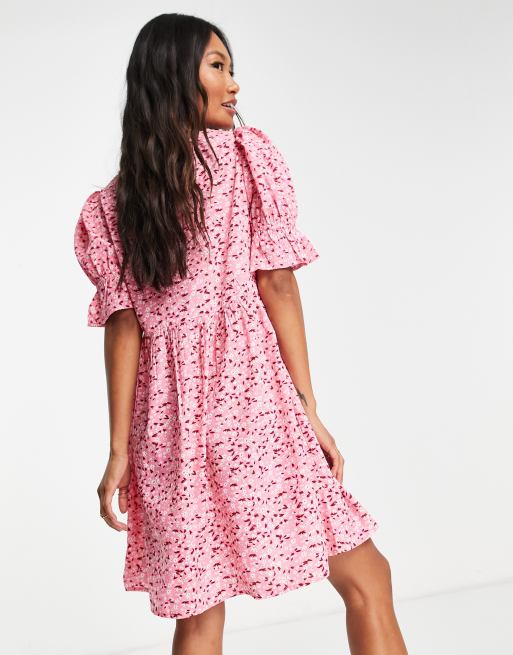 Vero Moda Robe courte à smocks et petites fleurs Rose ASOS