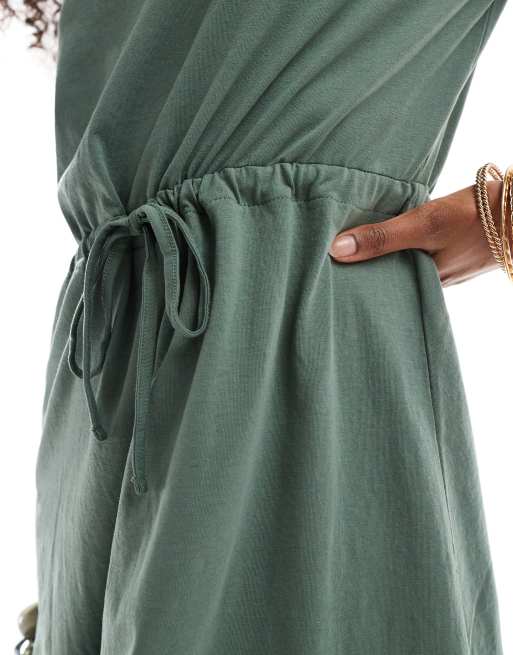 Vero Moda - Robe courte en jersey nouée à la taille - Kaki, 3 de 4