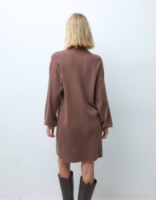 Vero Moda robe courte en maille à col cheminée marron chaud, 4 de 4