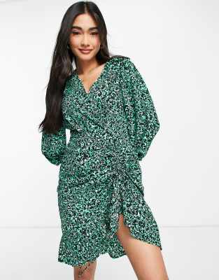 Vero Moda v-neck ruched mini dress in green floral - ASOS Price Checker