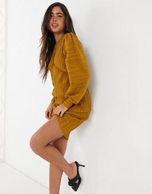 Vero Moda mini plisse dress in golden brown - ASOS Price Checker