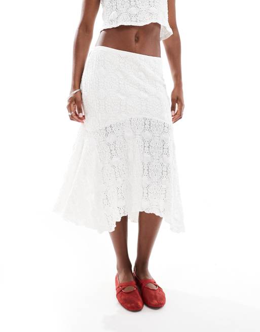 Vero Moda – Rock in Weiß mit Blasenstruktur und Zipfelsaum, Kombiteil, 3 von 5