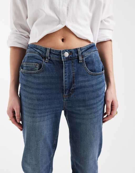 Vero Moda Rosie stretch cropped slim fit jeans in dark blue wash, 5 of 5