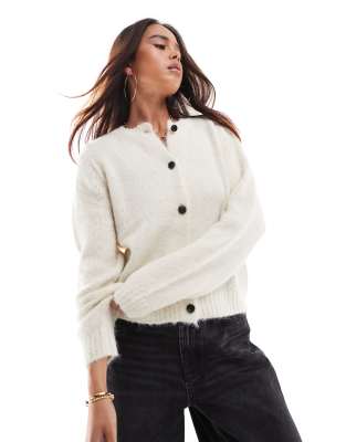 round neck knit cardigan in heathered cream-White