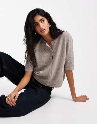 Vero Moda Round Neck Knit Short Sleeve Cardigan In White