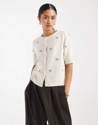 Vero Moda Round Neck Knit Short Sleeve Cardigan With Heart Jacquard Print In White