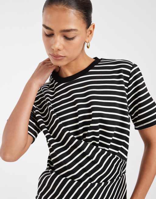 Vero Moda ruched detail T-shirt in cream and black striped print, 3 of 4