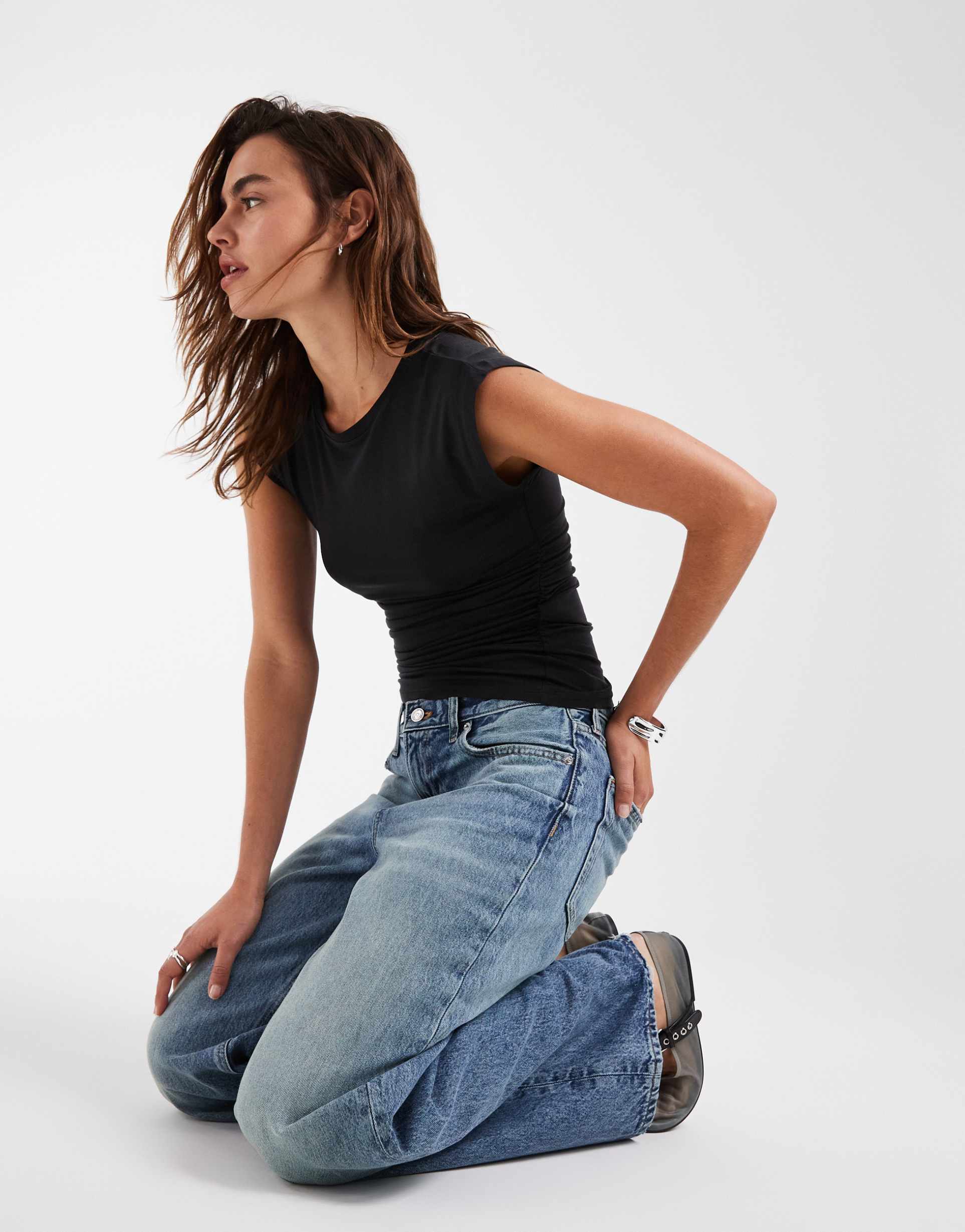 vero moda ruched side short sleeve t-shirt in black