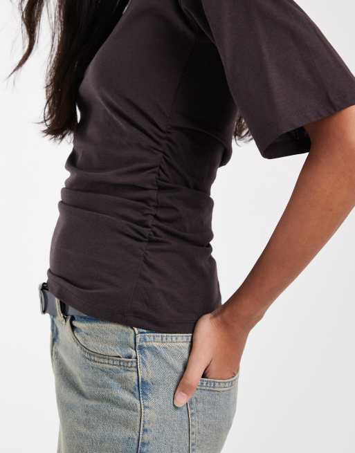 Vero Moda ruching detail t-shirt in chocolate brown, 3 of 4