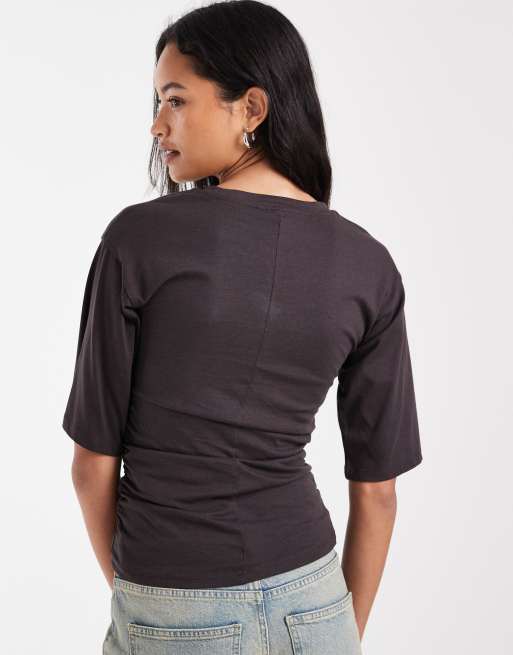 Vero Moda ruching detail t-shirt in chocolate brown, 4 of 4
