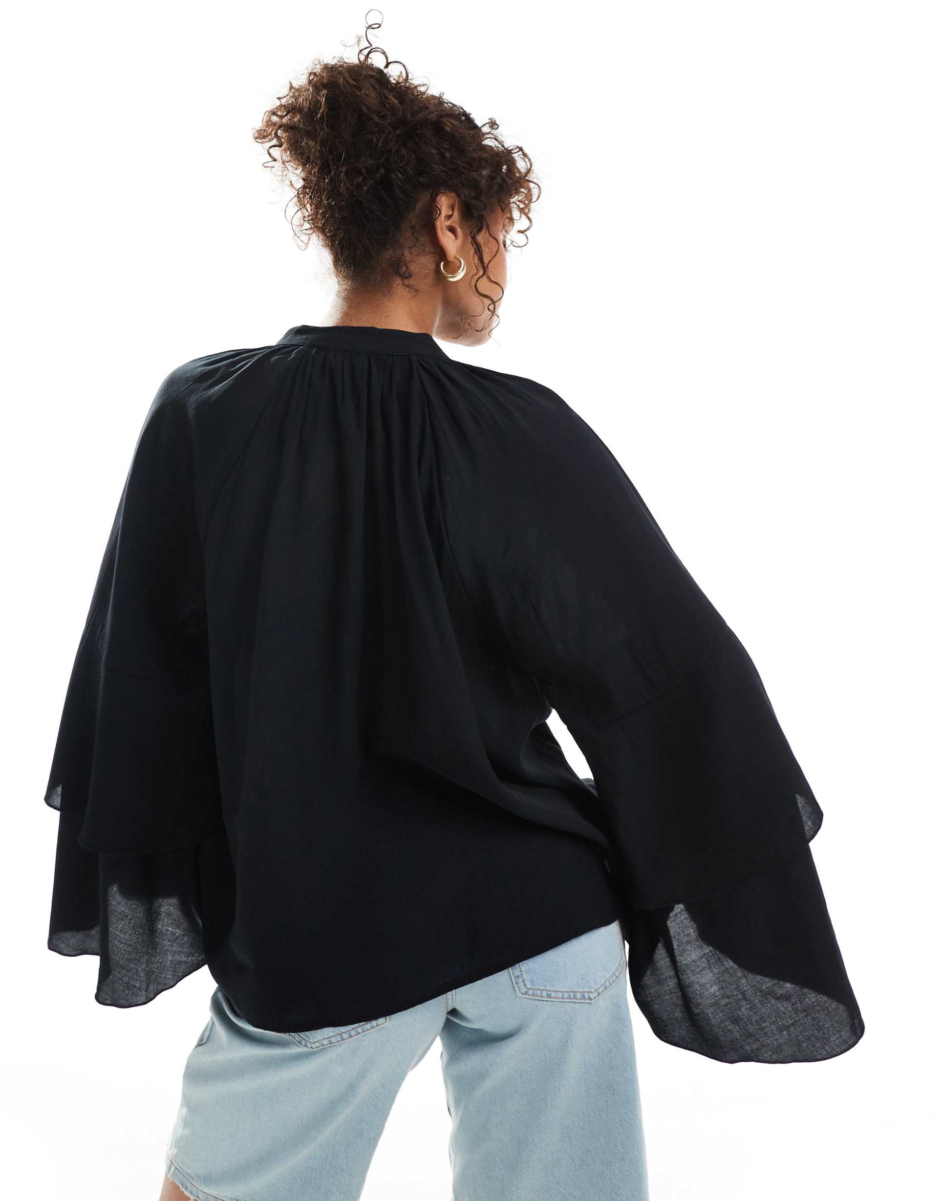 vero moda ruffle tiered sleeves boho top in black
