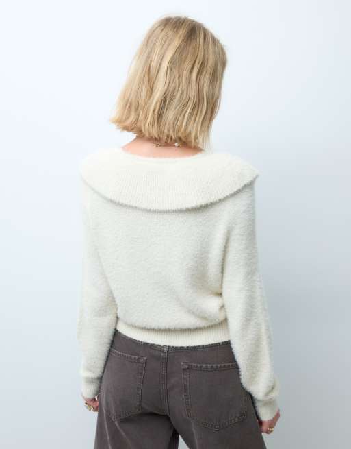 Vero Moda ruffle trim soft fluffy knitted cardigan in cream, 3 of 4