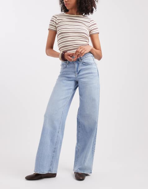 Vero Moda Sandie mid rise wide leg stretch jeans in light blue denim - view 1