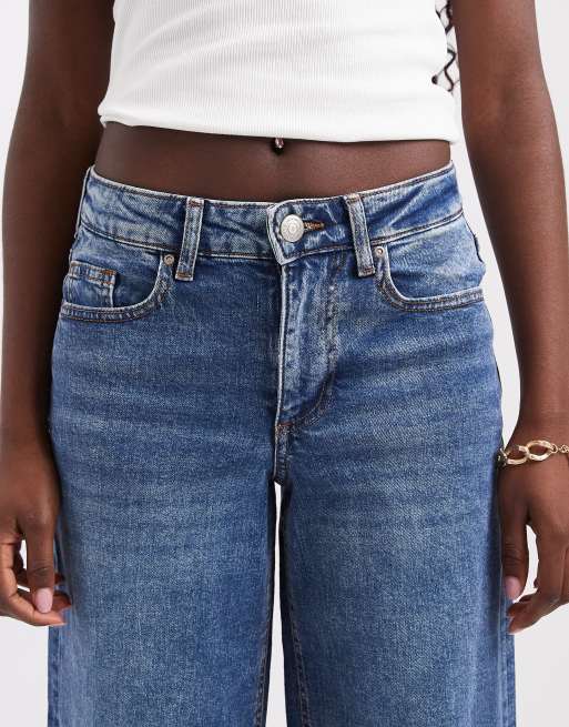 Vero Moda Sandie mid rise wide leg stretch jeans in medium blue denim, 4 of 5
